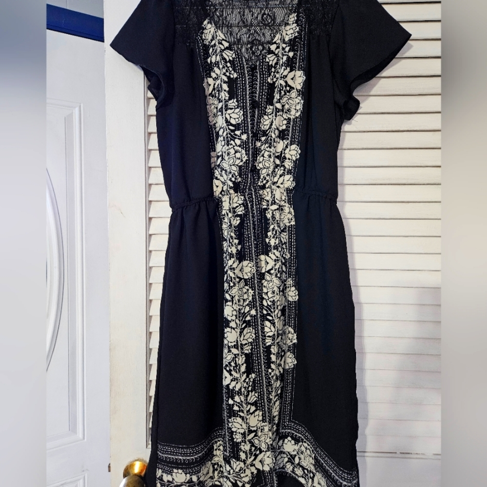 Button Top Walk-Through Dress